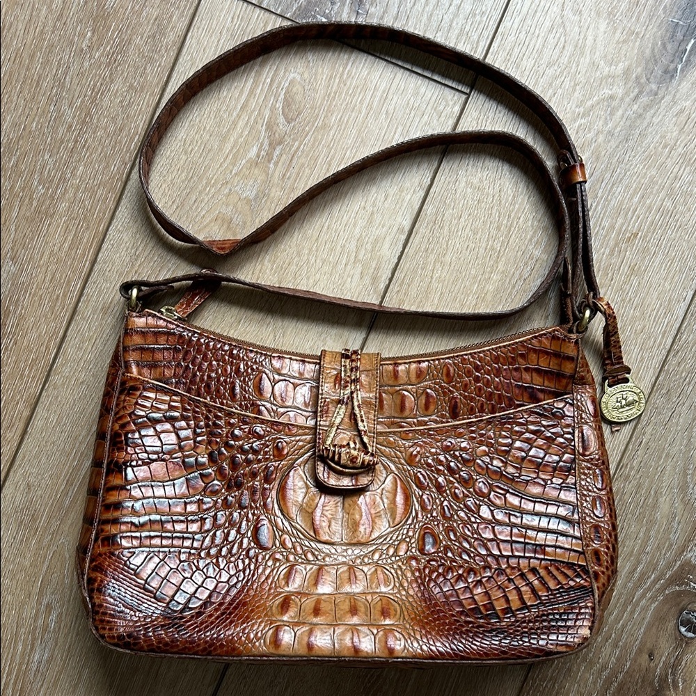 Vtg Brahmin Toasted Almond Embossed Croc Leather Crossbody Bag Handbag Purse